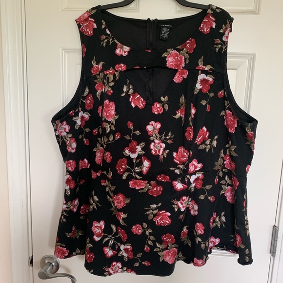 🖤🌹Torrid Black and Rose Peplum Shirt - Picture 1 of 4